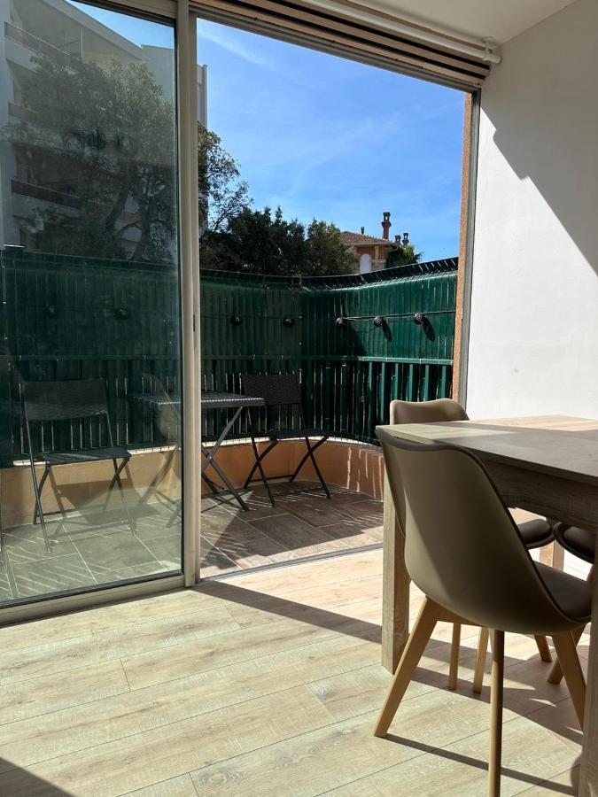 Charment studio 100m de la plage place de parking Cavalaire-sur-Mer Extérieur photo