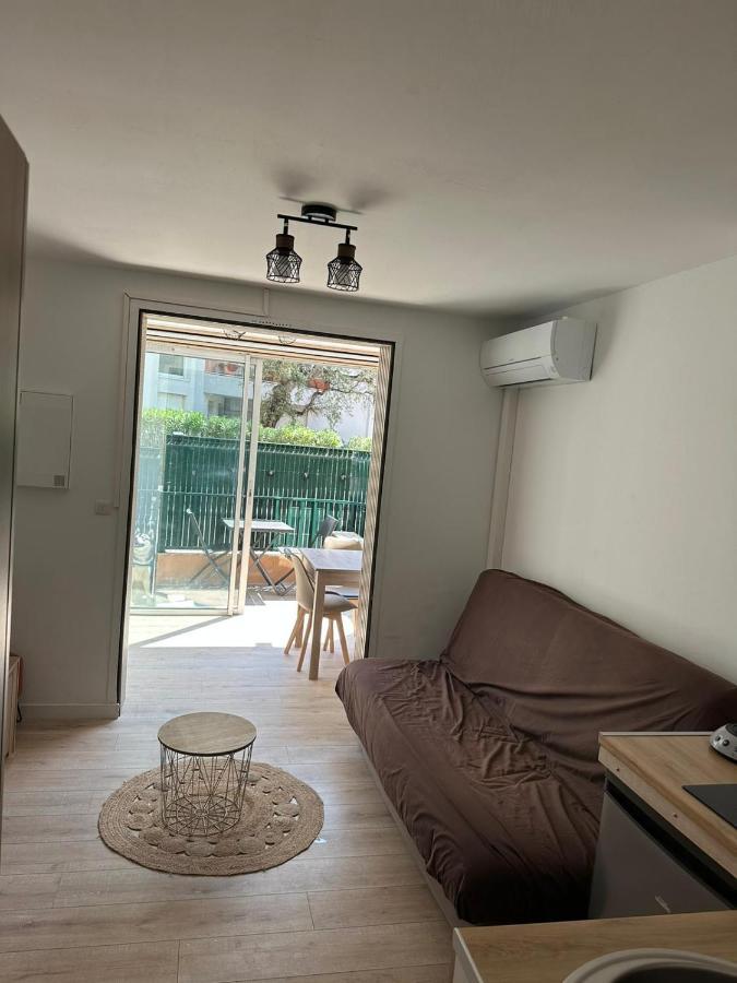 Charment studio 100m de la plage place de parking Cavalaire-sur-Mer Extérieur photo